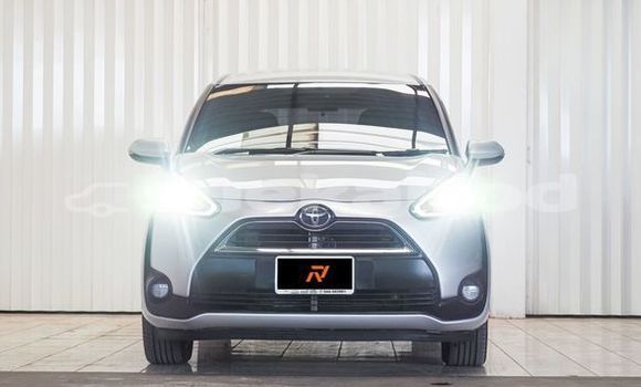 ซื้อ รถมือสอง Toyota Sienna ขาว รถยนต์ ใน %{เมือง} ใน กรุงเทพมหานคร ซื้อ รถมือสอง Toyota Sienna ขาว รถยนต์ ใน %{เมือง} ใน กรุงเทพมหานคร