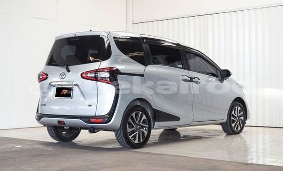 ซื้อ รถมือสอง Toyota Sienna ขาว รถยนต์ ใน %{เมือง} ใน กรุงเทพมหานคร ซื้อ รถมือสอง Toyota Sienna ขาว รถยนต์ ใน %{เมือง} ใน กรุงเทพมหานคร
