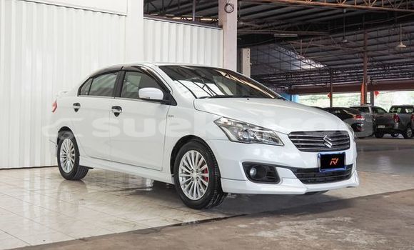 Buy Used Suzuki Ciaz White Car in Bangkok in Bangkok Buy Used Suzuki Ciaz White Car in Bangkok in Bangkok