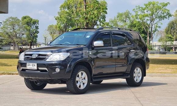 Buy Used Toyota Fortuner Black Car in Bangkok in Bangkok