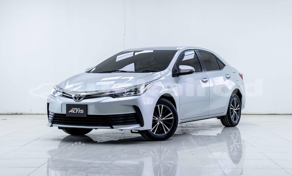 ซื้อ รถมือสอง Toyota Altis อื่น ๆ รถยนต์ ใน %{เมือง} ใน สมุทรสาคร