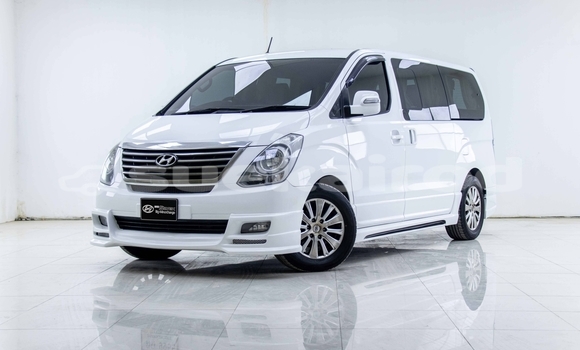 ซื้อ รถมือสอง Hyundai Grand Starex ขาว รถยนต์ ใน %{เมือง} ใน สมุทรสาคร ซื้อ รถมือสอง Hyundai Grand Starex ขาว รถยนต์ ใน %{เมือง} ใน สมุทรสาคร