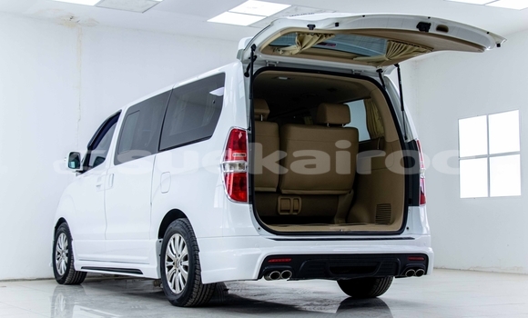 ซื้อ รถมือสอง Hyundai Grand Starex ขาว รถยนต์ ใน %{เมือง} ใน สมุทรสาคร ซื้อ รถมือสอง Hyundai Grand Starex ขาว รถยนต์ ใน %{เมือง} ใน สมุทรสาคร