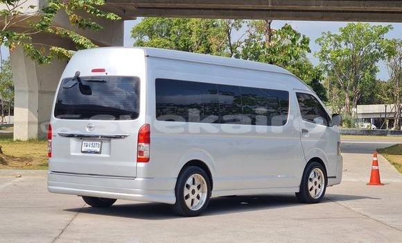 ซื้อ รถมือสอง Toyota Commuter อื่น ๆ รถยนต์ ใน %{เมือง} ใน กรุงเทพมหานคร ซื้อ รถมือสอง Toyota Commuter อื่น ๆ รถยนต์ ใน %{เมือง} ใน กรุงเทพมหานคร