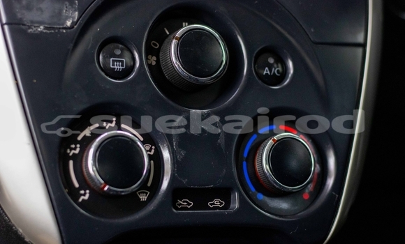 ซื้อ รถมือสอง Nissan Almera สีแดง รถยนต์ ใน %{เมือง} ใน สมุทรสาคร ซื้อ รถมือสอง Nissan Almera สีแดง รถยนต์ ใน %{เมือง} ใน สมุทรสาคร