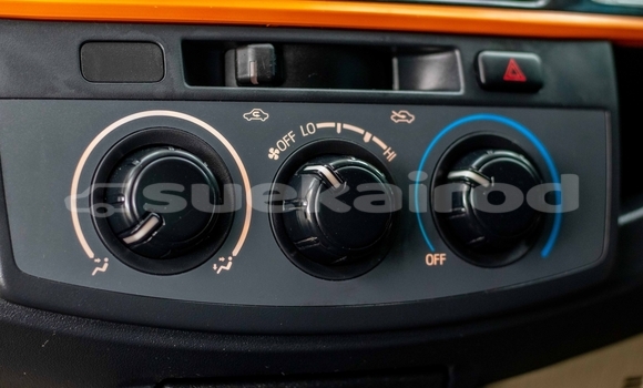 Buy Used Toyota Vigo White Car in Samut Sakhon in Samut Sakhon Buy Used Toyota Vigo White Car in Samut Sakhon in Samut Sakhon