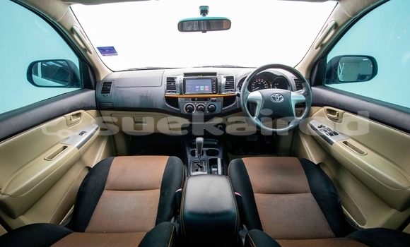 Buy Used Toyota Vigo White Car in Samut Sakhon in Samut Sakhon Buy Used Toyota Vigo White Car in Samut Sakhon in Samut Sakhon