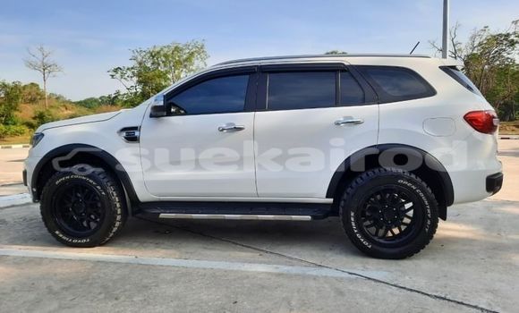 Buy Used Ford Everest White Car in Bangkok in Bangkok Buy Used Ford Everest White Car in Bangkok in Bangkok