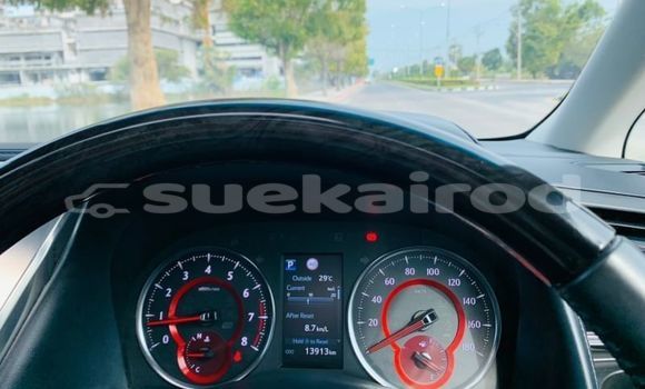 Buy Used Toyota Alphard White Car in Bangkok in Bangkok Buy Used Toyota Alphard White Car in Bangkok in Bangkok