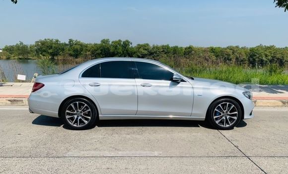 ซื้อ รถมือสอง Mercedes-Benz E-Classe อื่น ๆ รถยนต์ ใน %{เมือง} ใน กรุงเทพมหานคร ซื้อ รถมือสอง Mercedes-Benz E-Classe อื่น ๆ รถยนต์ ใน %{เมือง} ใน กรุงเทพมหานคร