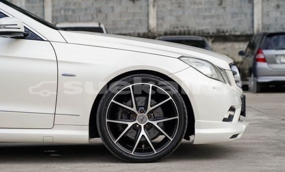 ซื้อ รถมือสอง Mercedes-Benz E-Classe ขาว รถยนต์ ใน %{เมือง} ใน กรุงเทพมหานคร ซื้อ รถมือสอง Mercedes-Benz E-Classe ขาว รถยนต์ ใน %{เมือง} ใน กรุงเทพมหานคร