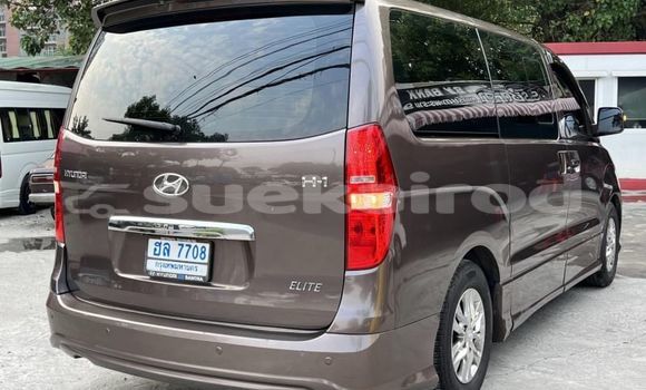 Buy Used Hyundai H1 Brown Car in Bangkok in Bangkok Buy Used Hyundai H1 Brown Car in Bangkok in Bangkok