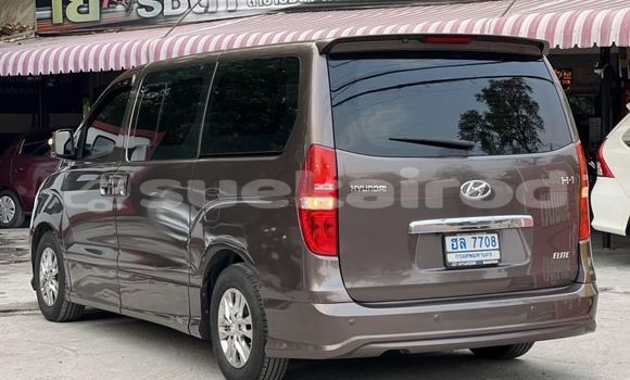 Buy Used Hyundai H1 Brown Car in Bangkok in Bangkok Buy Used Hyundai H1 Brown Car in Bangkok in Bangkok