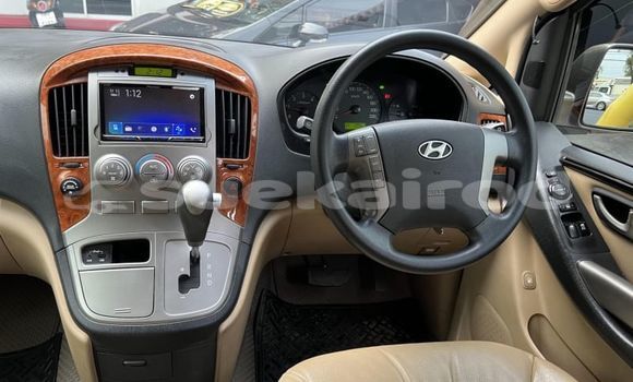 Buy Used Hyundai H1 Brown Car in Bangkok in Bangkok Buy Used Hyundai H1 Brown Car in Bangkok in Bangkok