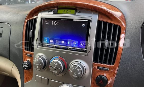 Buy Used Hyundai H1 Brown Car in Bangkok in Bangkok Buy Used Hyundai H1 Brown Car in Bangkok in Bangkok