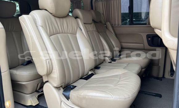 Buy Used Hyundai H1 Brown Car in Bangkok in Bangkok Buy Used Hyundai H1 Brown Car in Bangkok in Bangkok