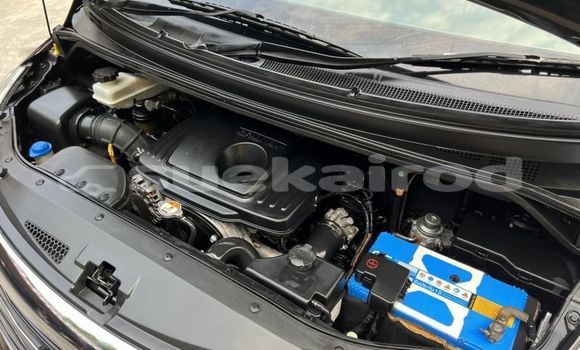 Buy Used Hyundai H1 Brown Car in Bangkok in Bangkok Buy Used Hyundai H1 Brown Car in Bangkok in Bangkok