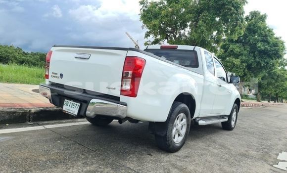 Buy Used Isuzu D-Max White Car in Bangkok in Bangkok Buy Used Isuzu D-Max White Car in Bangkok in Bangkok