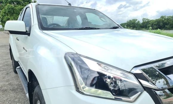 Buy Used Isuzu D-Max White Car in Bangkok in Bangkok Buy Used Isuzu D-Max White Car in Bangkok in Bangkok