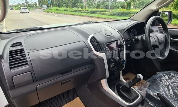 Buy Used Isuzu D-Max White Car in Bangkok in Bangkok Buy Used Isuzu D-Max White Car in Bangkok in Bangkok