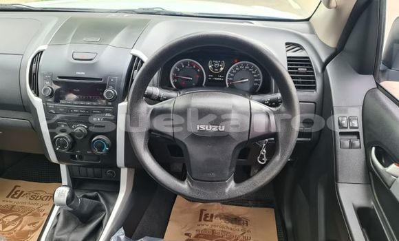 Buy Used Isuzu D-Max White Car in Bangkok in Bangkok Buy Used Isuzu D-Max White Car in Bangkok in Bangkok