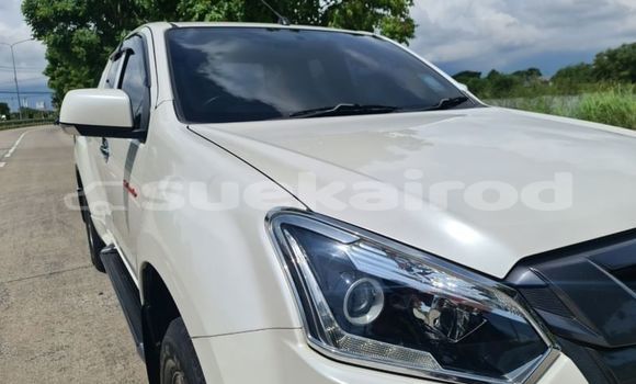 Buy Used Isuzu D-Max White Car in Bangkok in Bangkok Buy Used Isuzu D-Max White Car in Bangkok in Bangkok