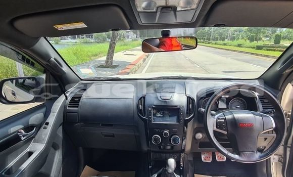 Buy Used Isuzu D-Max White Car in Bangkok in Bangkok Buy Used Isuzu D-Max White Car in Bangkok in Bangkok