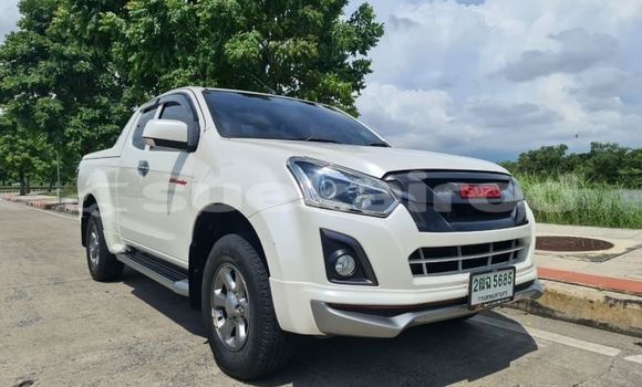 Buy Used Isuzu D-Max White Car in Bangkok in Bangkok Buy Used Isuzu D-Max White Car in Bangkok in Bangkok