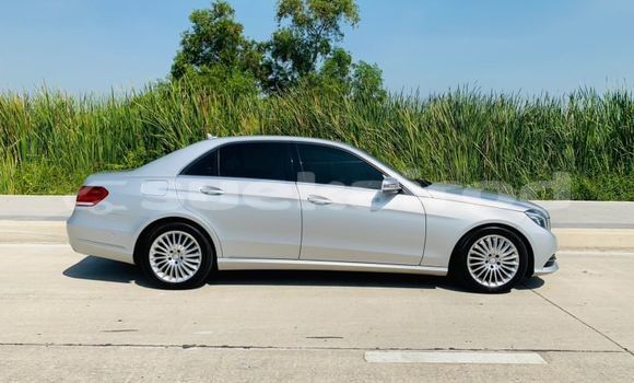 ซื้อ รถมือสอง Mercedes-Benz E-Classe อื่น ๆ รถยนต์ ใน %{เมือง} ใน กรุงเทพมหานคร ซื้อ รถมือสอง Mercedes-Benz E-Classe อื่น ๆ รถยนต์ ใน %{เมือง} ใน กรุงเทพมหานคร