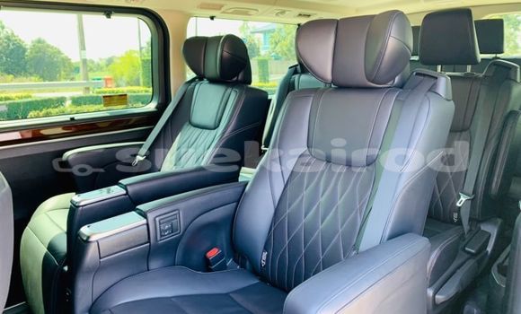 ซื้อ รถมือสอง Mercedes-Benz E-Classe สีดำ รถยนต์ ใน %{เมือง} ใน กรุงเทพมหานคร ซื้อ รถมือสอง Mercedes-Benz E-Classe สีดำ รถยนต์ ใน %{เมือง} ใน กรุงเทพมหานคร