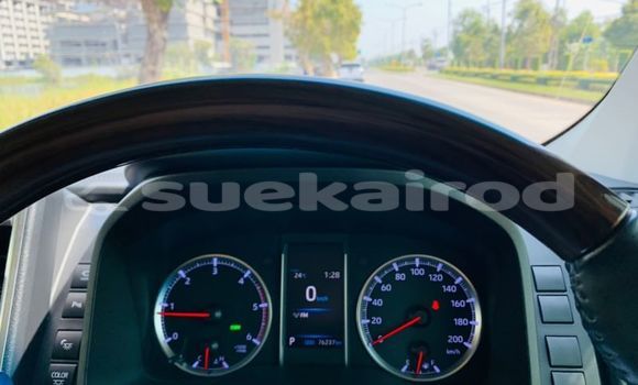 ซื้อ รถมือสอง Mercedes-Benz E-Classe สีดำ รถยนต์ ใน %{เมือง} ใน กรุงเทพมหานคร ซื้อ รถมือสอง Mercedes-Benz E-Classe สีดำ รถยนต์ ใน %{เมือง} ใน กรุงเทพมหานคร