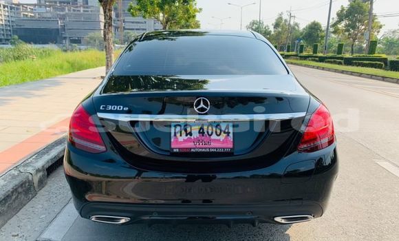 ซื้อ รถมือสอง Mercedes-Benz C-Classe สีดำ รถยนต์ ใน %{เมือง} ใน กรุงเทพมหานคร ซื้อ รถมือสอง Mercedes-Benz C-Classe สีดำ รถยนต์ ใน %{เมือง} ใน กรุงเทพมหานคร