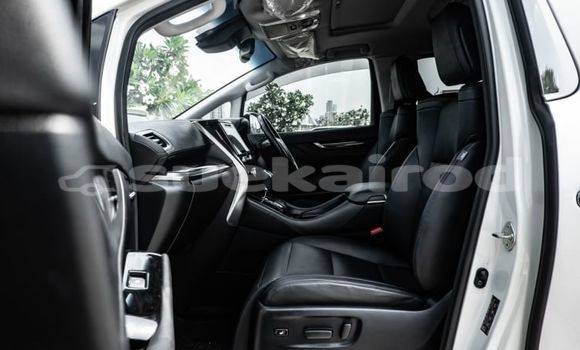 ซื้อ รถมือสอง Toyota Vellfire ขาว รถยนต์ ใน %{เมือง} ใน กรุงเทพมหานคร ซื้อ รถมือสอง Toyota Vellfire ขาว รถยนต์ ใน %{เมือง} ใน กรุงเทพมหานคร