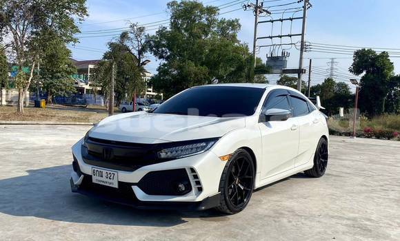 ซื้อ รถมือสอง Honda Civic ขาว รถยนต์ ใน %{เมือง} ใน กรุงเทพมหานคร