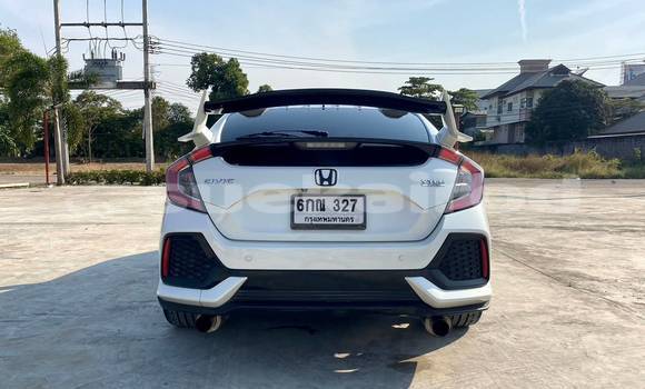 Buy Used Honda Civic White Car in Bangkok in Bangkok Buy Used Honda Civic White Car in Bangkok in Bangkok