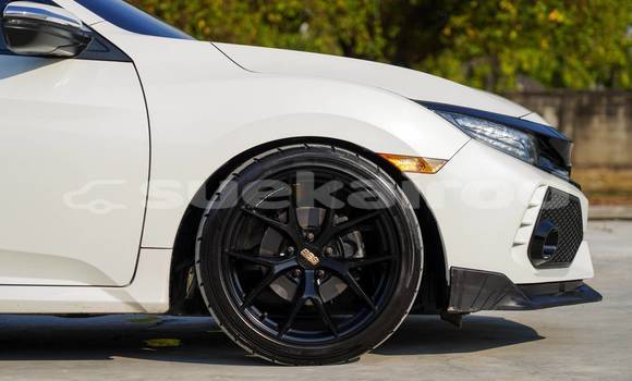 Buy Used Honda Civic White Car in Bangkok in Bangkok Buy Used Honda Civic White Car in Bangkok in Bangkok