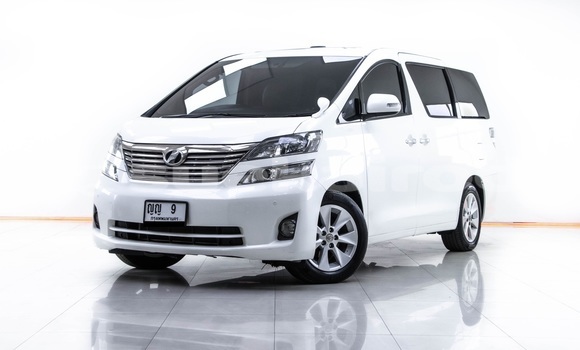 ซื้อ รถมือสอง Toyota Vellfire ขาว รถยนต์ ใน %{เมือง} ใน กรุงเทพมหานคร