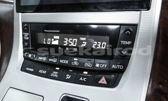 Buy Used Toyota Vellfire White Car in Bangkok in Bangkok Buy Used Toyota Vellfire White Car in Bangkok in Bangkok