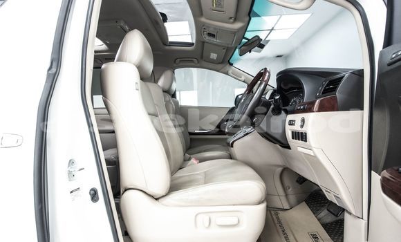 Buy Used Toyota Vellfire White Car in Bangkok in Bangkok Buy Used Toyota Vellfire White Car in Bangkok in Bangkok