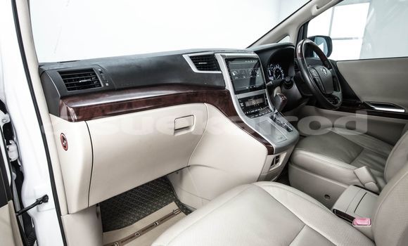 Buy Used Toyota Vellfire White Car in Bangkok in Bangkok Buy Used Toyota Vellfire White Car in Bangkok in Bangkok