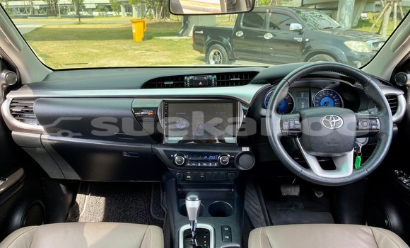 Buy Used Toyota Hiluxe Revo White Car in Bangkok in Bangkok Buy Used Toyota Hiluxe Revo White Car in Bangkok in Bangkok