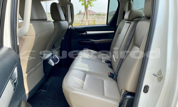 Buy Used Toyota Hiluxe Revo White Car in Bangkok in Bangkok Buy Used Toyota Hiluxe Revo White Car in Bangkok in Bangkok