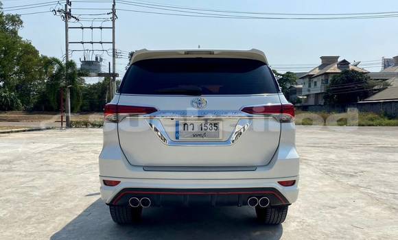 ซื้อ รถมือสอง Toyota Fortuner ขาว รถยนต์ ใน %{เมือง} ใน กรุงเทพมหานคร ซื้อ รถมือสอง Toyota Fortuner ขาว รถยนต์ ใน %{เมือง} ใน กรุงเทพมหานคร