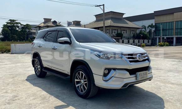 ซื้อ รถมือสอง Toyota Fortuner ขาว รถยนต์ ใน %{เมือง} ใน กรุงเทพมหานคร ซื้อ รถมือสอง Toyota Fortuner ขาว รถยนต์ ใน %{เมือง} ใน กรุงเทพมหานคร