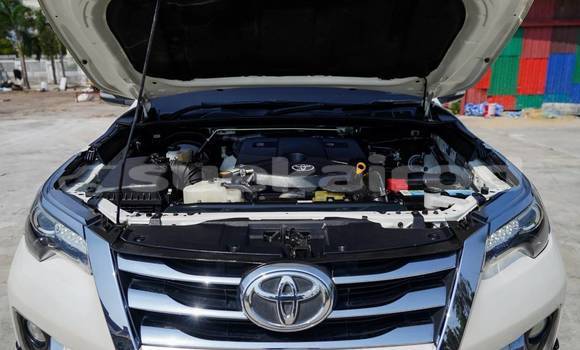 ซื้อ รถมือสอง Toyota Fortuner ขาว รถยนต์ ใน %{เมือง} ใน กรุงเทพมหานคร ซื้อ รถมือสอง Toyota Fortuner ขาว รถยนต์ ใน %{เมือง} ใน กรุงเทพมหานคร