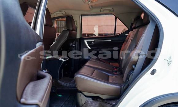 ซื้อ รถมือสอง Toyota Fortuner ขาว รถยนต์ ใน %{เมือง} ใน กรุงเทพมหานคร ซื้อ รถมือสอง Toyota Fortuner ขาว รถยนต์ ใน %{เมือง} ใน กรุงเทพมหานคร