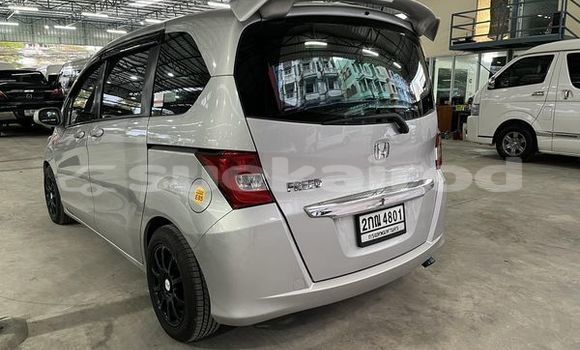 ซื้อ รถมือสอง Honda Freed เงิน รถยนต์ ใน %{เมือง} ใน กรุงเทพมหานคร ซื้อ รถมือสอง Honda Freed เงิน รถยนต์ ใน %{เมือง} ใน กรุงเทพมหานคร