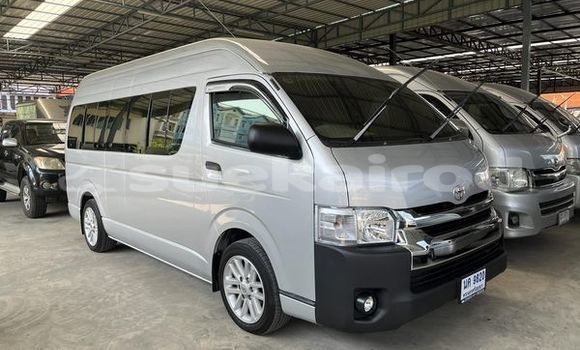 ซื้อ รถมือสอง Toyota Commuter เงิน รถยนต์ ใน %{เมือง} ใน กรุงเทพมหานคร ซื้อ รถมือสอง Toyota Commuter เงิน รถยนต์ ใน %{เมือง} ใน กรุงเทพมหานคร