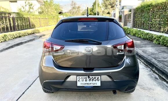 ซื้อ รถมือสอง Mazda Mazda 2 สีดำ รถยนต์ ใน %{เมือง} ใน กรุงเทพมหานคร ซื้อ รถมือสอง Mazda Mazda 2 สีดำ รถยนต์ ใน %{เมือง} ใน กรุงเทพมหานคร
