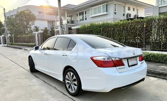 ซื้อ รถมือสอง Honda Accord ขาว รถยนต์ ใน %{เมือง} ใน กรุงเทพมหานคร ซื้อ รถมือสอง Honda Accord ขาว รถยนต์ ใน %{เมือง} ใน กรุงเทพมหานคร